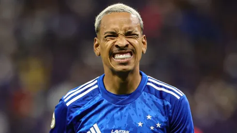 Matheus Pereira, jogador do Cruzeiro, durante partida contra o Corinthians no Mineirão, pelo Campeonato Brasileiro.