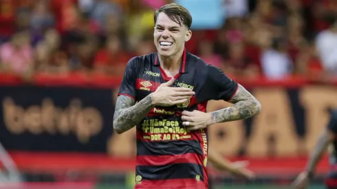 Barletta durante confronto contra o Brusque na Série B de 2024.