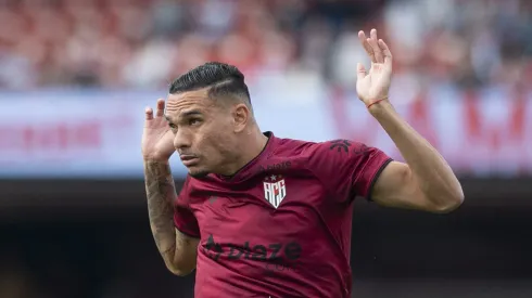 Luiz Fernando se pronuncia no Atlético-GO.