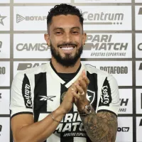 Alex Telles \'viraliza\' no Botafogo com declaração em apresentação: \'Quero transcender\'