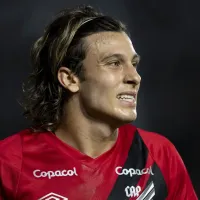 Canobbio é \'cobrado\' no Athletico-PR antes de jogo da Copa do Brasil