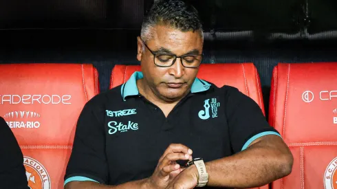 Roger Machado tecnico do Juventude durante partida contra o Internacional no estadio Beira-Rio pelo campeonato Gaucho 2024. Treinador deve manter centroavante