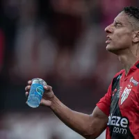 De volta, Bruno Tubarão quer recuperar espaço e manda recado para Louzer: \'Estou zerado\'