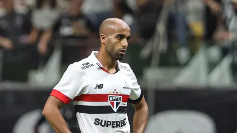 Lucas Moura recebe 'recado' de Dagoberto no São Paulo.