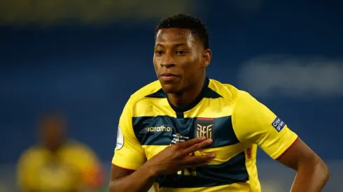 Gonzalo Plata, jogador do Flamengo atuando pelo Equador