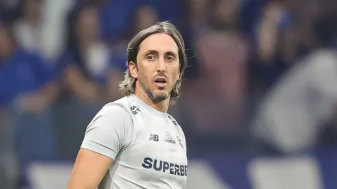 Zubeldía critica arbitragem após triunfo do São Paulo.