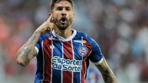 Everaldo durante confronto contra o Fluminense no Brasileirão de 2023.