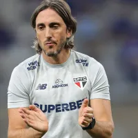 No São Paulo, titular absoluto de Zubeldía faz pedido contra o Botafogo: \'Jogar com inteligência”