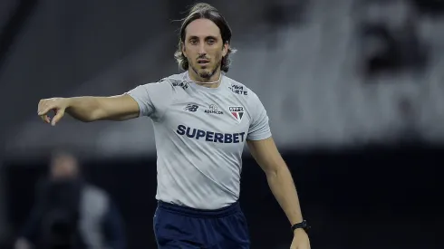 Zubeldía manda resposta surpreendente sobre Luciano no São Paulo (Foto: Alexandre Loureiro/AGIF)