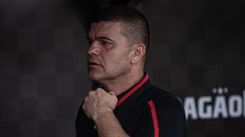 Louzer 'dispara' antes de enfrentar o Corinthians.