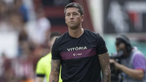 Thiago Carpini, técnico do Vitória, durante partida contra o Atletico-GO no Antonio Accioly, pelo Campeonato Brasileiro.