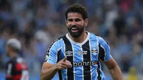 Diego Costa jogando no Grêmio