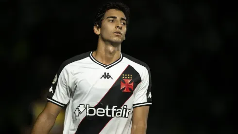 JP jogador do Vasco durante partida contra o Cruzeiro no estadio Sao Januario pelo campeonato Brasileiro A 2024. Foto: Jorge Rodrigues/AGIF