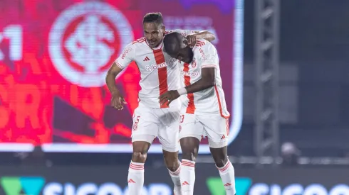 Valencia jogador do Internacional comemora seu gol durante partida contra o Bragantino no estádio Nabi Abi Chedid pelo campeonato Brasileiro A 2024. Foto: Diogo Reis/AGIF
