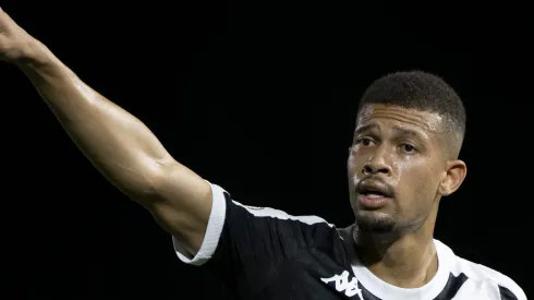 João Victor. zagueiro do Vasco