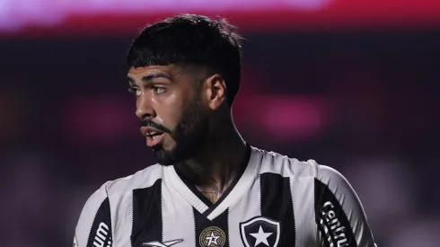 Braithwaite e Barboza 'discutiram' na web.