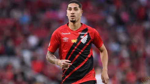 Foto: Gustavo Oliveira/athletico.com.br - Praxedes durante confronto contra o Botafogo no Brasileirão 2024.