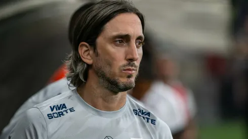 Zubeldía durante confronto contra o Cruzeiro no Brasileirão 2024.