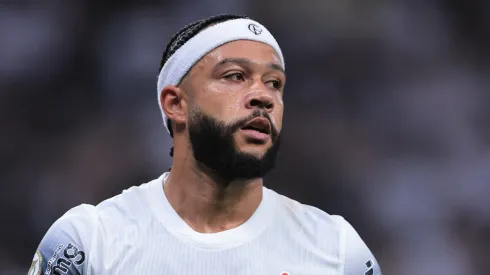 Depay vira assunto na Europa.