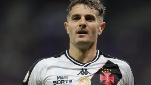 Vegetti durante confronto contra o Cruzeiro no Brasileirão 2024.