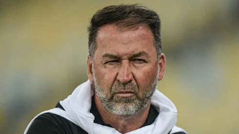 Corinthians quer fechar com volante do Flamegno (Foto: Thiago Ribeiro/AGIF)