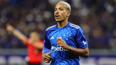 Matheus Pereira jogador do Cruzeiro durante partida contra o Corinthians no estádio Mineirão pelo campeonato Brasileiro A 2024. Foto: Gilson Lobo/AGIF