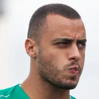 Arthur Cabral, cotado no Cruzeiro, toma decisão urgente sobre o futuro: "Informou seu staff"