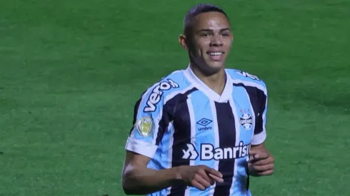 Vanderson durante confronto contra o São Paulo no Brasileirão 2021.