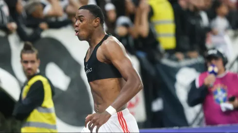 Ricardo Mathias durante confronto contra o Corinthians no Brasileirão 2024.