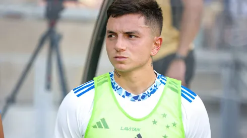 Barreal jogador do Cruzeiro durante partida contra o Vitoria no estadio Mineirao pelo campeonato Brasileiro A 2024.