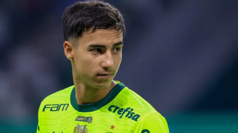 Vitor Reis, zagueiro do Palmeiras