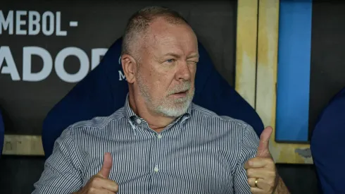 Fluminense, de Mano Menezes, terá uma 'surpresa' para partida contra o Athletico.