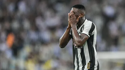 Luiz Henrique, jogador do Botafogo, durante partida contra o Criciuma, pelo Campeonato Brasileiro.