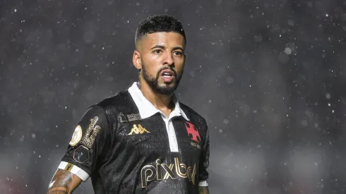 Paulinho, jogador do Vasco