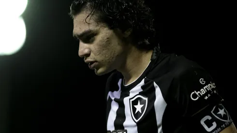 Matheus Nascimento durante confronto contra o Nova Iguaçu no Campeonato Carioca 2023.