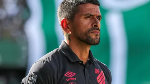 Lucho González, treinador do Athlético-PR