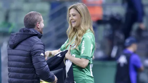 Presidente Leila, do Palmeiras, e presidente Pedrinho, do Vasco, durante partida (Foto: Anderson Romao/AGIF)