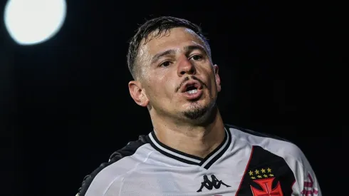 Hugo Moura é desfalque certo no Vasco - Foto: Thiago Ribeiro/AGIF