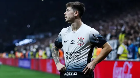 Garro durante confronto contra o Fortaleza na Sul-Americana 2024.