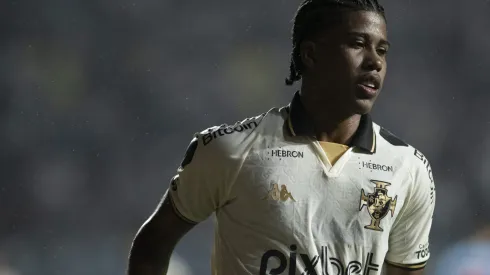 Andrey Santos durante confronto contra o Náutico na Série B de 2022.