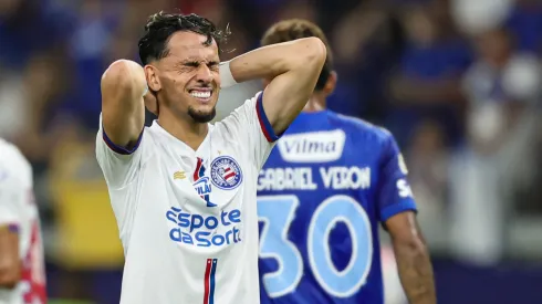 Biel, jogador do Bahia, lamenta durante partida contra o Cruzeiro (Foto: Gilson Lobo/AGIF)