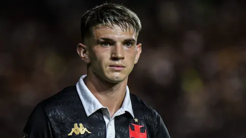 Luca Orellano, ex-jogador do Vasco, durante partida contra o Boavista, pelo Campeonato Carioca de 2024.