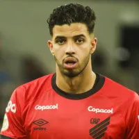 Kaique Rocha recebe recado de lideranças do Athletico: "É natural"