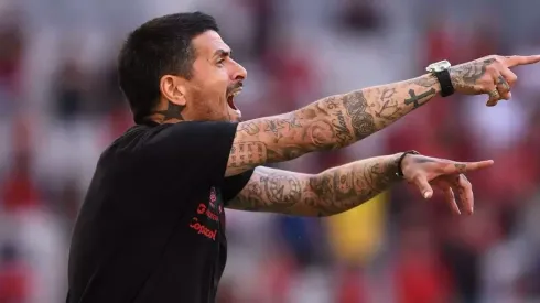 Lucho, técnico do Athletico-PR, analisa derrota contra Vitória