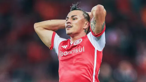 Alexandro Bernabei, jogador do Internacional, durante partida contra o Cuiabá (Foto: Giancarlo Santorum/AGIF)