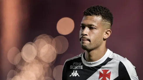 Joao Victor jogador do Vasco durante partida contra o Juventude no estadio Sao Januario pelo campeonato Brasileiro A 2024.