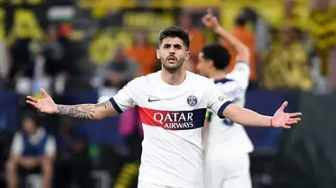 Lucas Beraldo, cria do São Paulo atuando no PSG em 2024