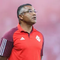 Roger Machado faz 'alerta' sobre Braian Aguirre no Internacional: "Perguntei ao Bernabei"