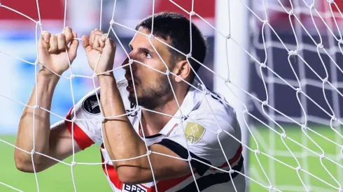 Calleri vive má fase no São Paulo.