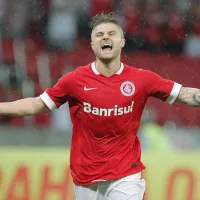 Internacional utiliza Eduardo Sasha como exemplo para atacante atuar com Roger Machado